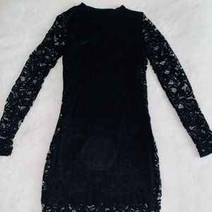 Black bodycon lace long-sleeve dress